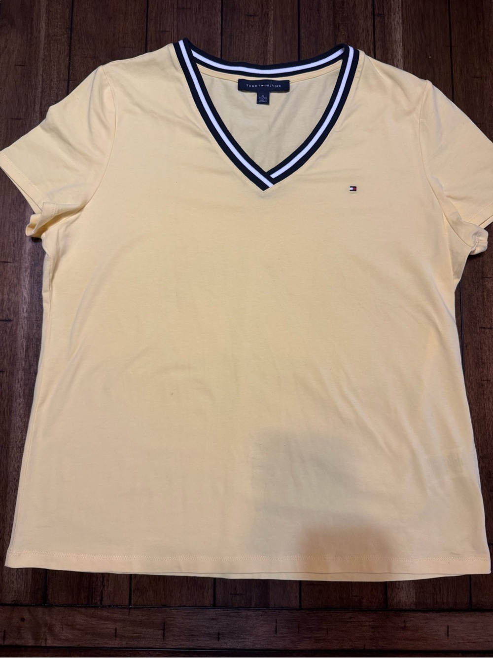 Tommy Hilfiger Women's Pale Yellow V-Neck Tee with Navy Contrast